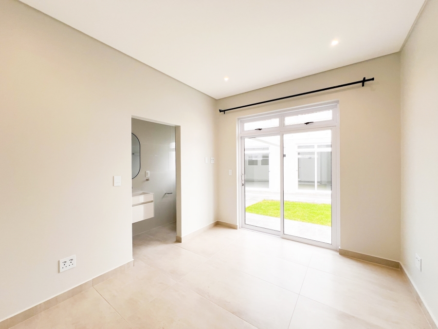 4 Bedroom Property for Sale in Country Club Western Cape